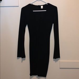 H&M v neck dress